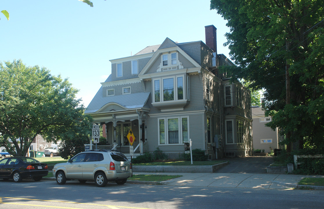 30 E Main St in Georgetown, MA - Building Photo