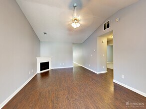 2177 Red Oak Cir in Union City, GA - Building Photo - Building Photo