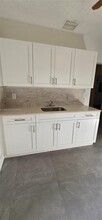 1980 NW 48th St in Miami, FL - Building Photo - Building Photo