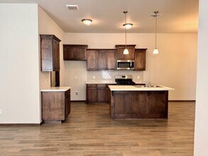 9745 SW 23rd St in Oklahoma City, OK - Building Photo - Building Photo