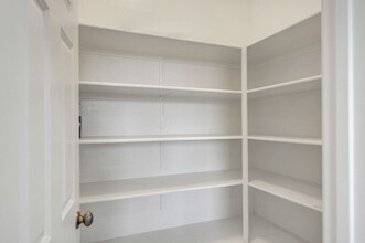 9985 Bleeding Heart Ave in Las Vegas, NV - Building Photo - Building Photo