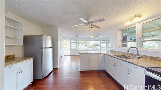 3009 Alencastre Pl in Honolulu, HI - Foto de edificio - Building Photo