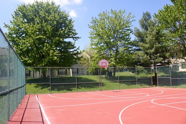 1010 Blue Ridge Dr in Harrisonburg, VA - Building Photo - Building Photo