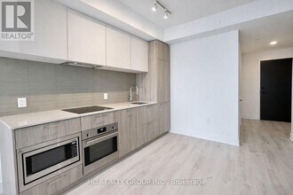 36 Olive Ave in Toronto, ON - Building Photo - Building Photo