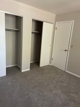 1400 W Jefferson St-Unit -1400 Unit 5 in Washington, IL - Building Photo - Building Photo