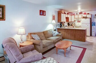 Spencer Village Apartments in Appleton, WI - Building Photo - Building Photo