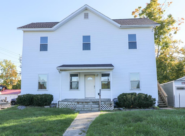 property at 202 1/2 W Park Blvd