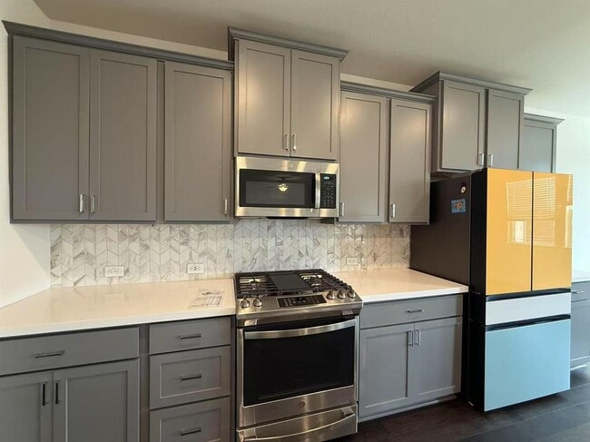 property at 2901 Mary Elizabeth Dr