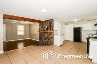 8883 Whitworth St in Southaven, MS - Building Photo - Building Photo