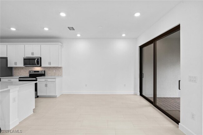 4286 Sonoma Oaks Dr in Naples, FL - Building Photo - Building Photo
