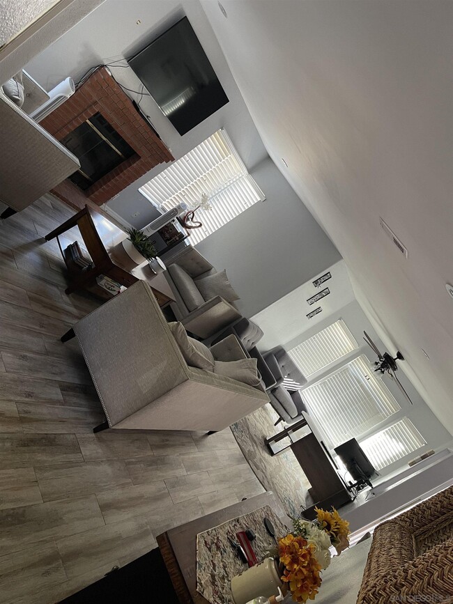 2296 Manzana Way in San Diego, CA - Building Photo - Building Photo