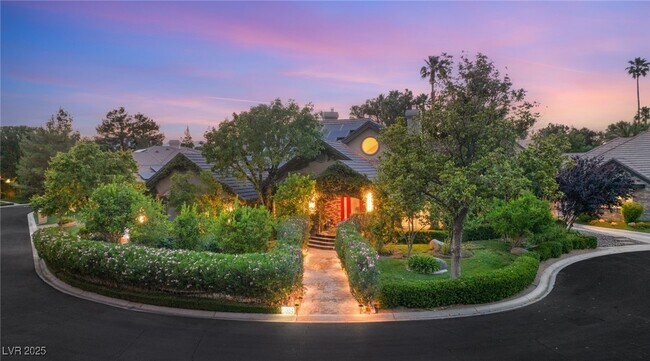 3004 Astoria Pines Cir in Las Vegas, NV - Building Photo - Building Photo