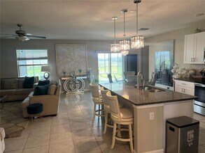 31811 Sun Kettle Lp in Wesley Chapel, FL - Building Photo - Building Photo