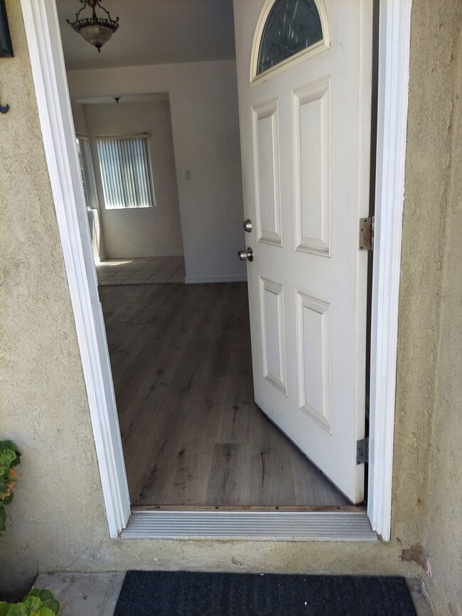 1026 Justin Ave, Unit A in Glendale, CA - Building Photo - Building Photo