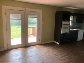 108 Colyers Loop in Jamestown, TN - Building Photo - Building Photo
