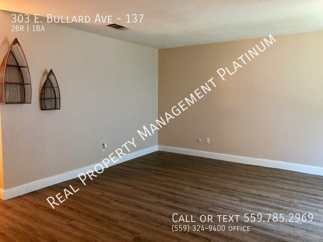 303 E Bullard Ave in Fresno, CA - Building Photo - Building Photo
