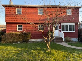 35 Fiat Ave in Woodbridge Township, NJ - Building Photo