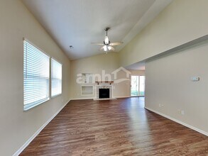 2571 Allegro Ln in Loveland, OH - Foto de edificio - Building Photo