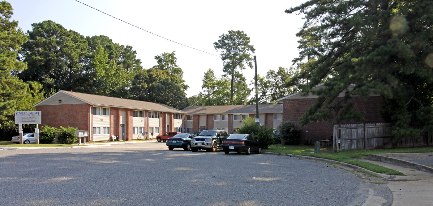 Carley Square Apartments in Newport News, VA - Foto de edificio