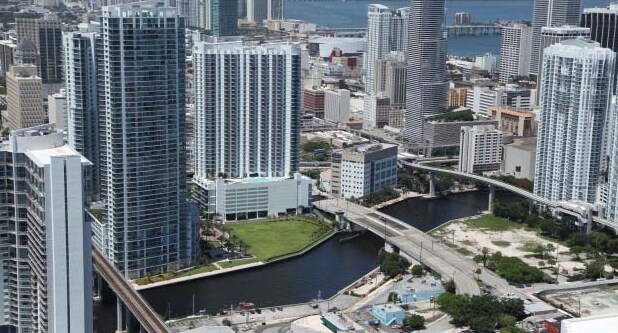 Faena Residences in Miami, FL - Building Photo