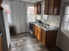 2408 7th Ave in Altoona, PA - Building Photo