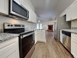 4343 Shiney Point Cv in Southaven, MS - Foto de edificio - Building Photo