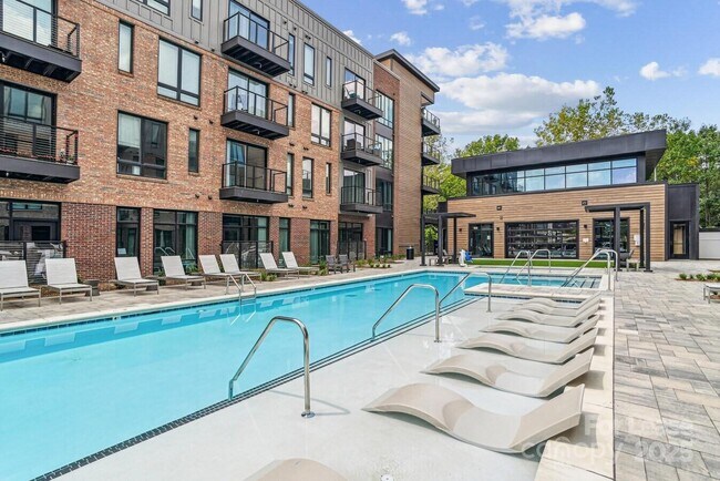 1028 Stitch Bnd Wy in Charlotte, NC - Building Photo - Building Photo