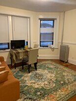 885 Massachusetts Ave in Cambridge, MA - Building Photo