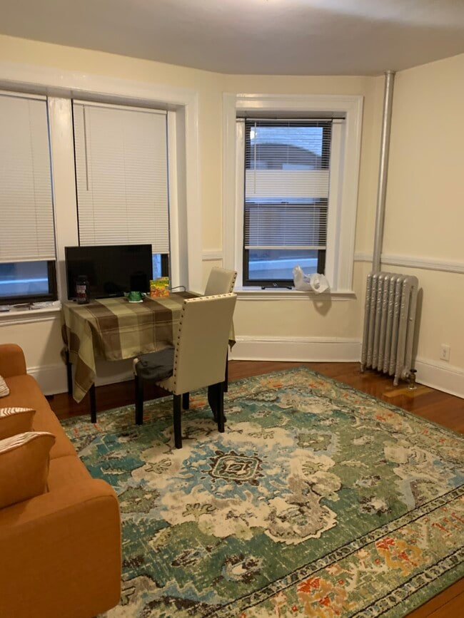 property at 885 Massachusetts Ave