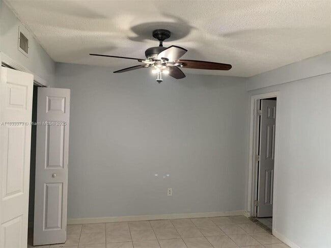 property at 1062 W 42nd Pl