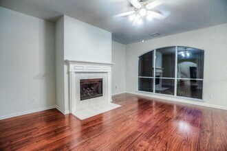 87 N Delta Mill Cir in Conroe, TX - Building Photo - Building Photo