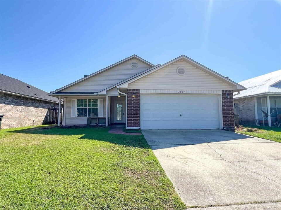 2967 Creole Way in Pensacola, FL - Building Photo