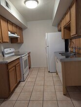 1418 S Stanley Pl in Tempe, AZ - Foto de edificio - Building Photo