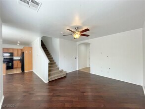 8691 Brilliant Star Dr in Las Vegas, NV - Building Photo - Building Photo