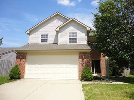 8419 Dahlgren Ln in Indianapolis, IN - Building Photo