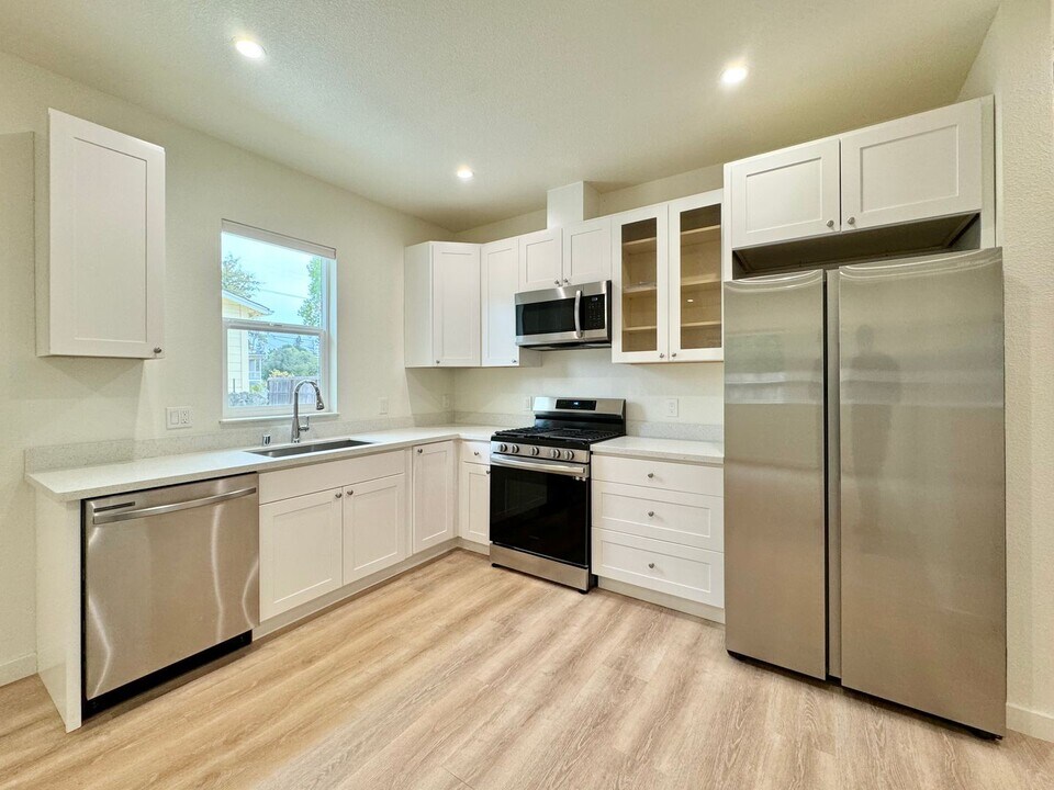 1417 B St-Unit -B1421 in Napa, CA - Building Photo