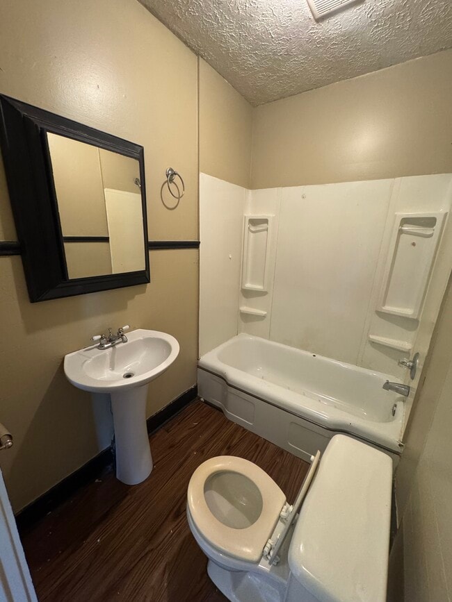 1621 Catherine Dr in Bowling Green, KY - Building Photo - Building Photo