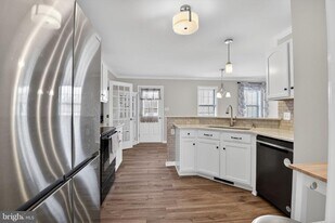 10 Nelson Rd in West Grove, PA - Building Photo