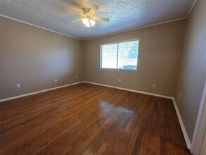 463 Lost Rock Dr in Webster, TX - Building Photo - Building Photo