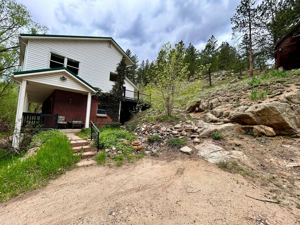 724 Fourmile Canyon Dr in Boulder, CO - Building Photo