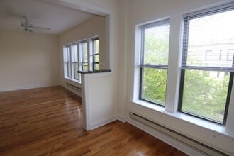 3834.5 N Fremont St in Chicago, IL - Building Photo - Building Photo