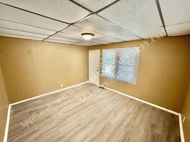 616 S Hardy Ave in Independence, MO - Building Photo - Building Photo
