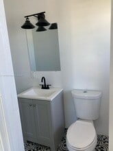 66 W 13th St in Hialeah, FL - Building Photo - Building Photo