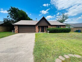 928 Vail Highlands Cir in Hewitt, TX - Building Photo