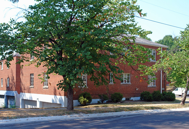 3033 N Hegry Cir in Cincinnati, OH - Building Photo - Building Photo