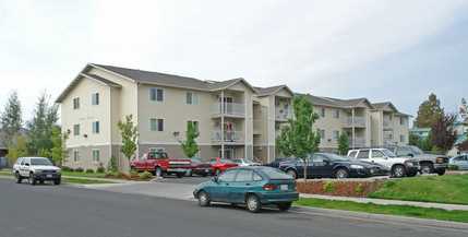 Deer Run at North Pointe Apartments in Spokane, WA - Foto de edificio - Building Photo