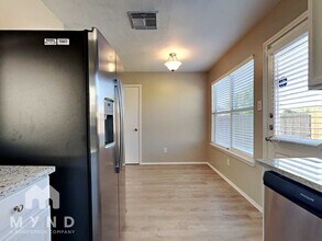 9027 Farm Ridge Ln, Unit 521 in Humble, TX - Building Photo - Building Photo