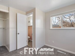 8308 W 53rd Pl in Arvada, CO - Building Photo - Building Photo