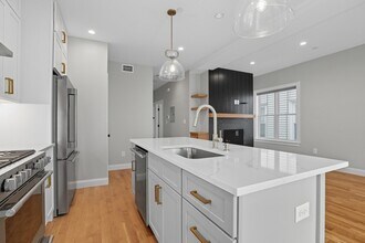 15 Morris St in Boston, MA - Building Photo - Building Photo