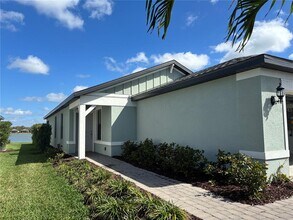 6516 Silverstar Dr in Sarasota, FL - Building Photo - Building Photo